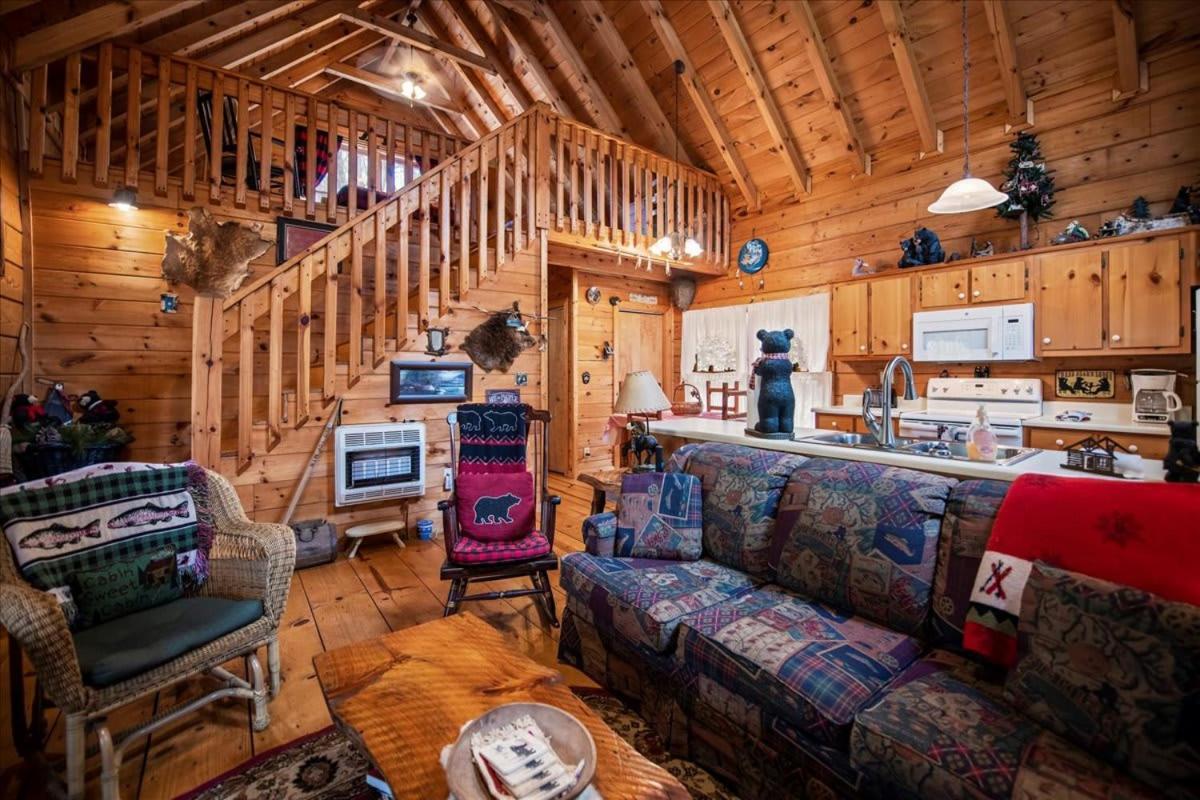 Cozy Cabin Beside Briar Creek, Fire Pit, Wifi Villa Ellijay Esterno foto